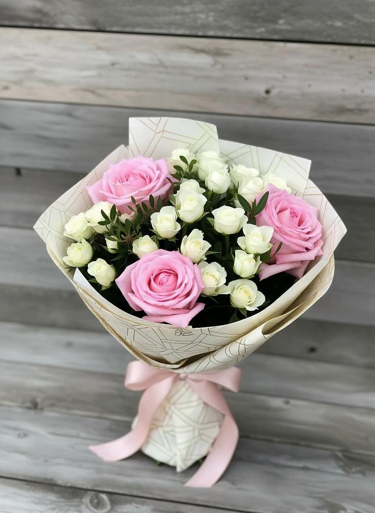Букет цветов из: Розы в Шелкозаводской