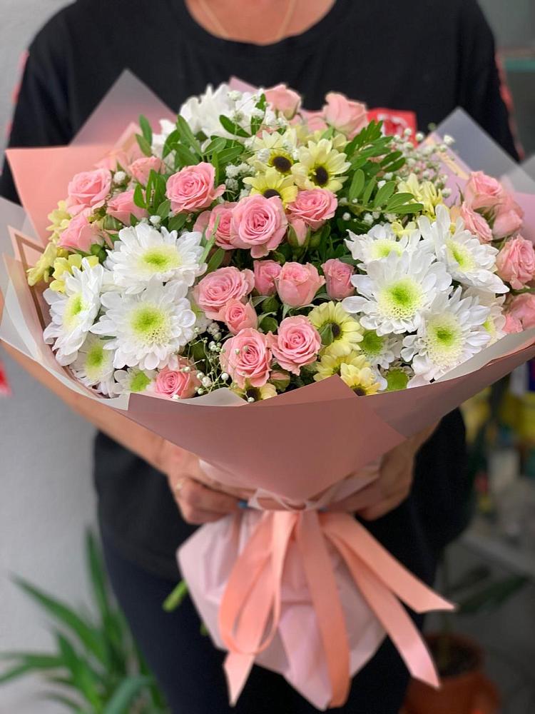 Букет цветов из: Розы и Хризантемы в Шелкозаводской