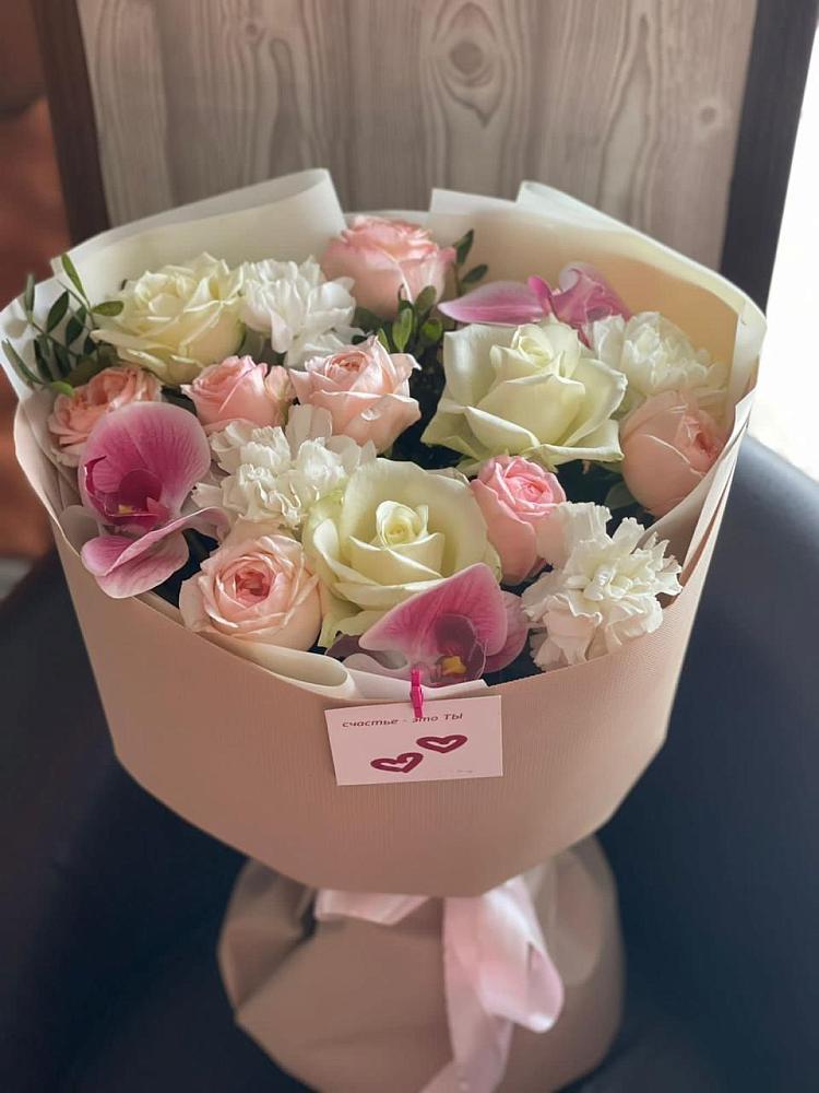 Букет цветов из: Орхидеи, Розы и Гвоздики в Шелкозаводской