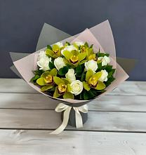 Букет цветов из:  Орхидеи и Розы в Шелкозаводской