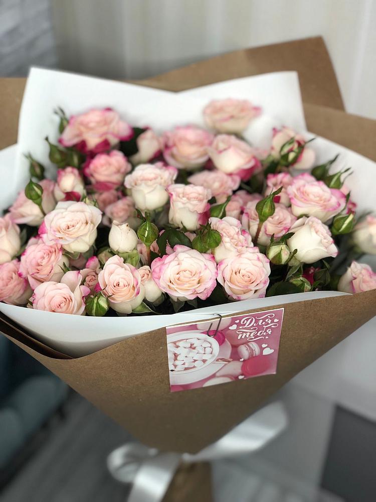 Букет цветов из: Розы в Шелкозаводской