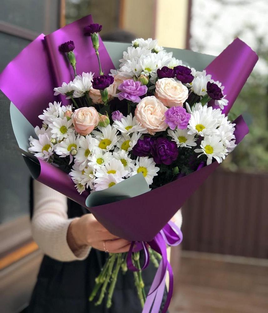 Букет цветов из: Хризантемы, Гвоздики и Розы в Шелкозаводской