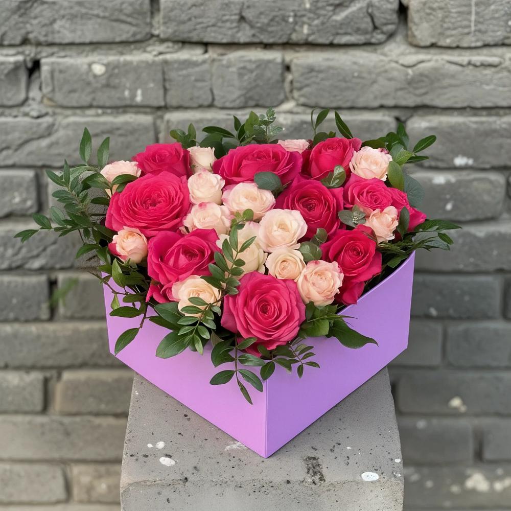 Цветочная композиция из Розы в коробке в Шелкозаводской