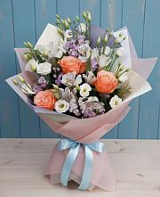 Букет цветов из:  Лизиантусы, Розы, Альстромерии и Гипсофила #REPLACE_PRED# Шелкозаводской