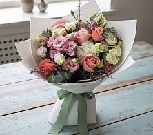 Букет цветов из:  Розы, Лизиантусы и Гвоздики #REPLACE_PRED# Шелкозаводской