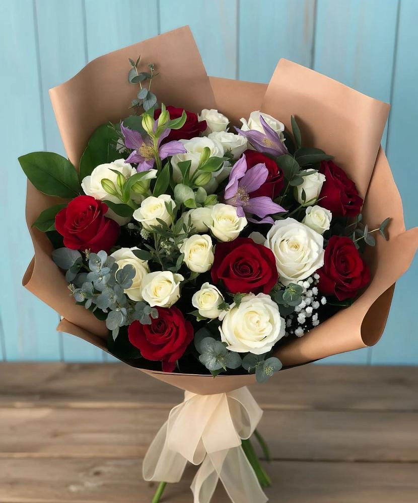 Букет цветов из: Розы и Альстромерии в Шелкозаводской