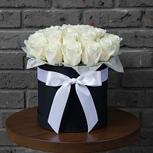 Цветочная композиция из Розы в шляпной коробке в Шелкозаводской